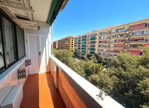 Piso en Carrer de Juan Ramón Jiménez