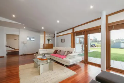 Casa en Canido