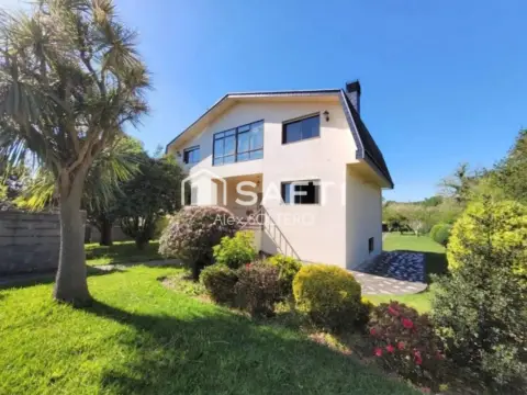 Casa unifamiliar en Alcabre-Navia-Comesaña