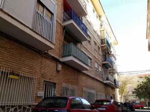 Piso en calle de Almansa, 5