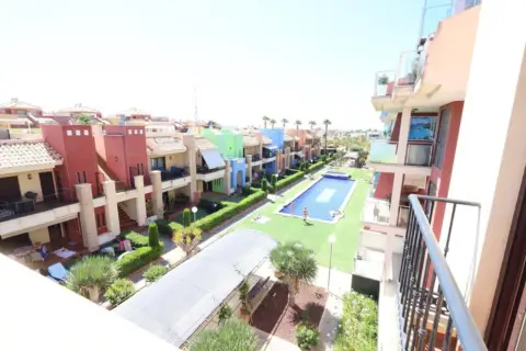 Apartamento en Lomas de Cabo Roig
