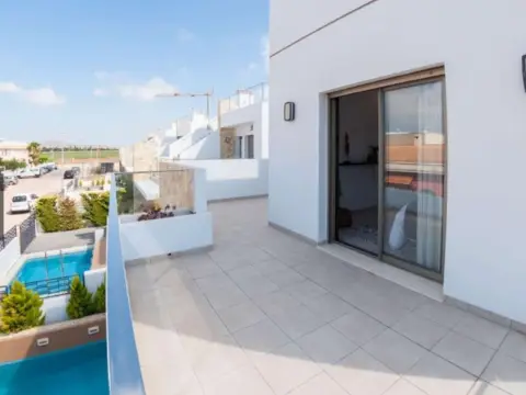 Chalet en Los Narejos