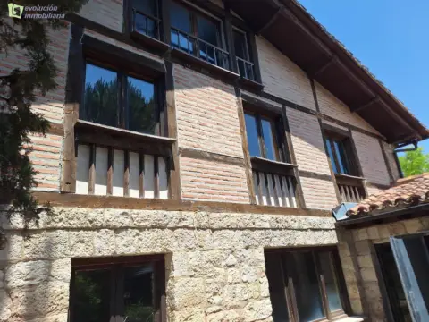 Casa en calle de la Fuente