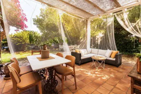 Chalet en calle de las Cortes Valencianas