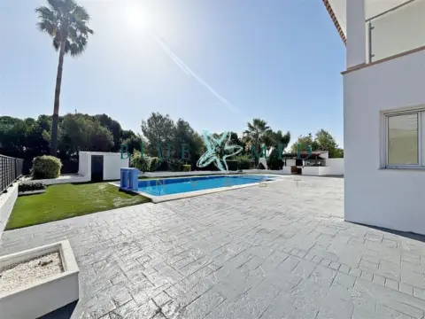 Chalet en calle calle Albacete