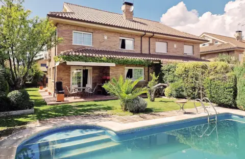 Habitación en Villanueva de La Cañada