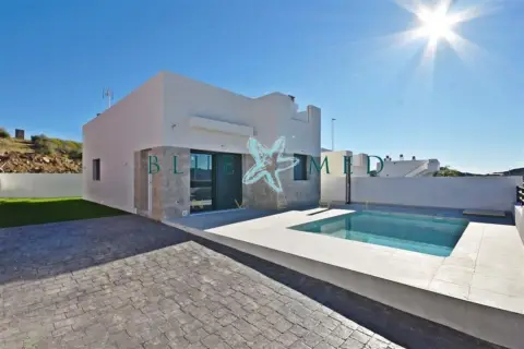 Chalet en calle Silla de Posta