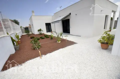 Casa en Urbanizacion Valencia La Vella