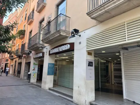 Local comercial en Plaça de la Porxada, 23