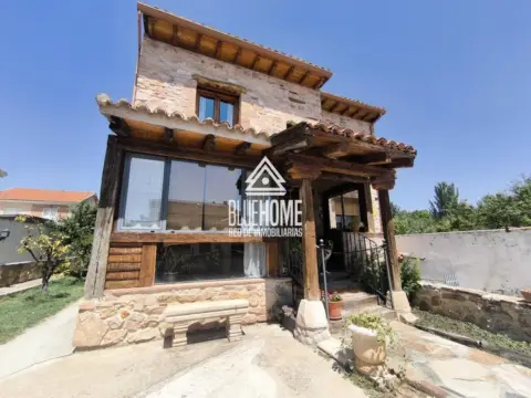 Chalet en Villanueva de La Torre