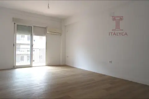 Piso en calle Virgen de Luján