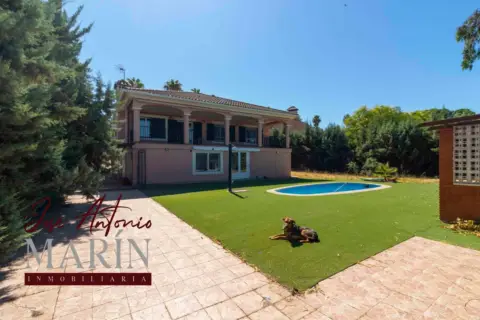 Chalet en Los Montitos
