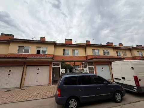 Casa adosada en calle de La 41