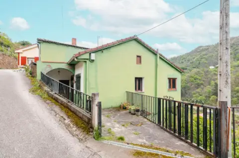 Casa en calle Felguerua 1, nº 1