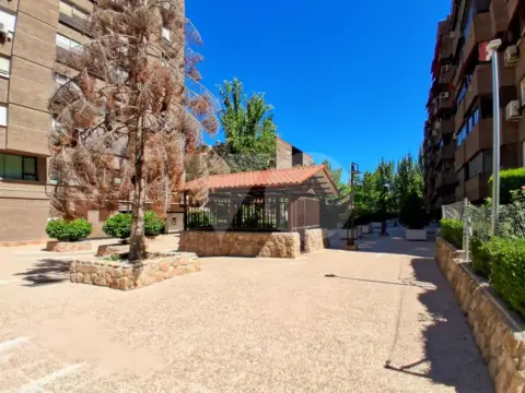 Piso en calle del Camino de los Vinateros