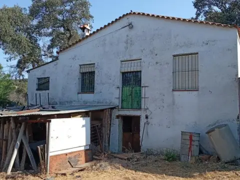 Finca rústica en Higuera Dela Sierra