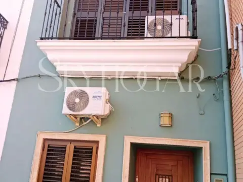 Chalet en Plaça Joanot Martorell