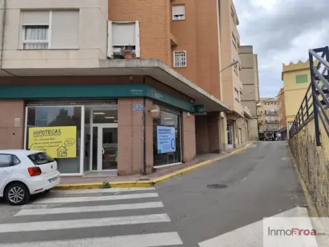 Local comercial en Plaza Antic Regne de Valencia, 4