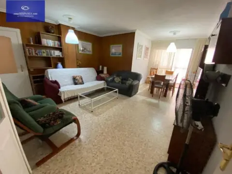 Piso en Paseo Marítimo