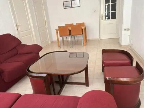 Piso en calle Martínez de la Rosa