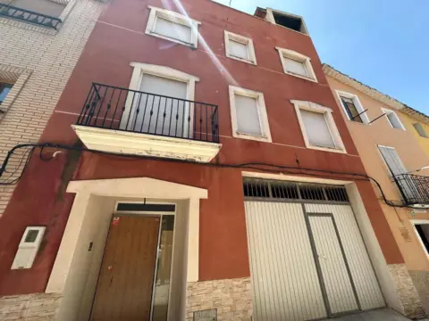 Chalet en calle de Almazar, 13