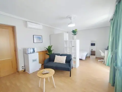Habitación en calle del Empecinado