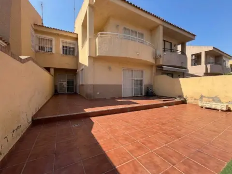 Departamento en venta con baja de precio en Calarreona-Las Lomas