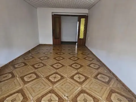 Piso en Carrer del Marquès de Montortal