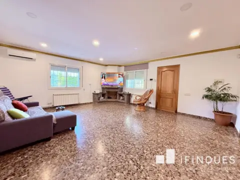 Finca rústica en Les Velanes