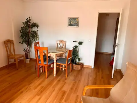 Habitación en calle Marzo