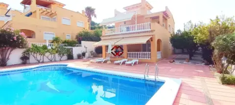 Chalet en Isla Plana-Los Puertos