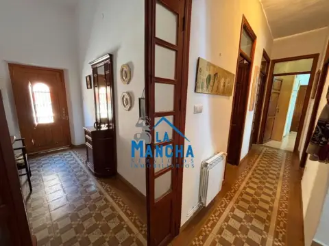 Casa en calle de la Larga