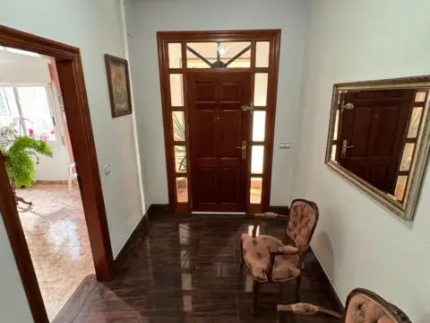 Casa adosada en calle de la Esperanza, 15