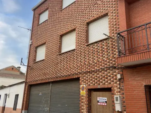 Casa adosada en calle de la Libertad, 4