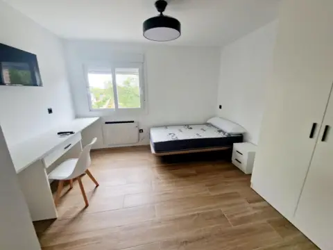 Habitación en Ronda de Calatrava, 20