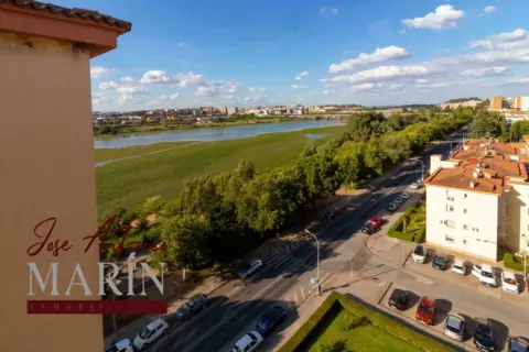 Piso en Paseo Fluvial
