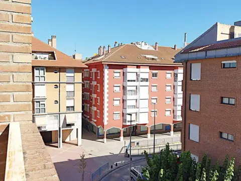 Piso en calle Rosal
