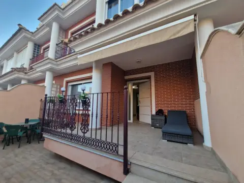 Casa adosada en Las Yucas