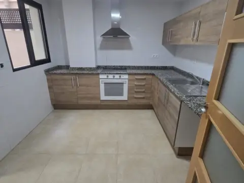 Departamento en alquiler con baja de precio en Nàquera - Náquera