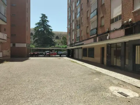 Local comercial en Catedral