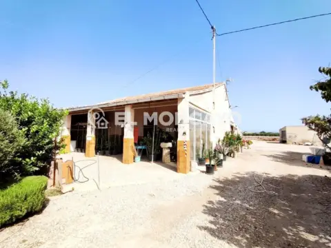 Finca rústica en Las Bayas-Asprillas