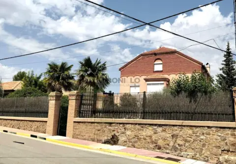 Chalet en Avenida Baselga