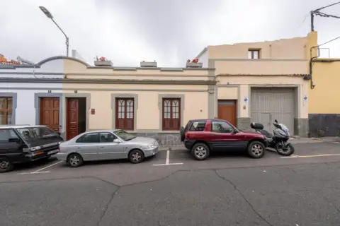 Chalet en calle Francisco Ponce