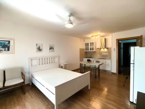 Estudio en calle de la Marina