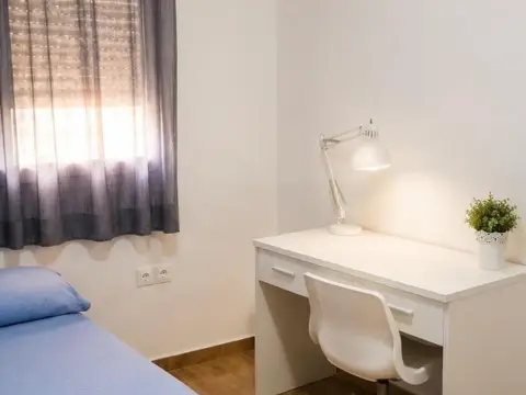 Habitación en calle Juan de Dios