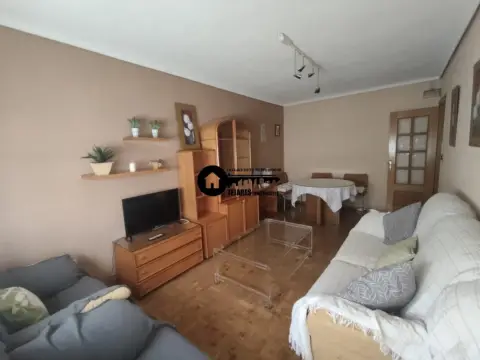 Piso en Ensanche-Franciscanos