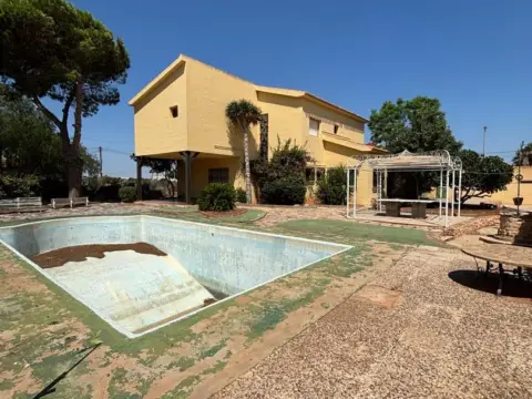 Chalet en calle Firmamento - Urrutias, nº 5