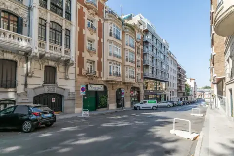 Apartamento en calle de Casado del Alisal