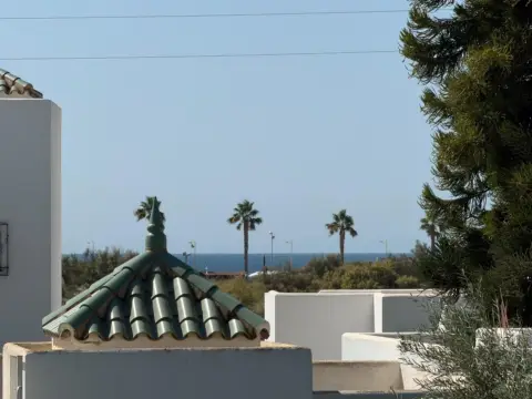 Chalet en Las Lomas-Las Yucas