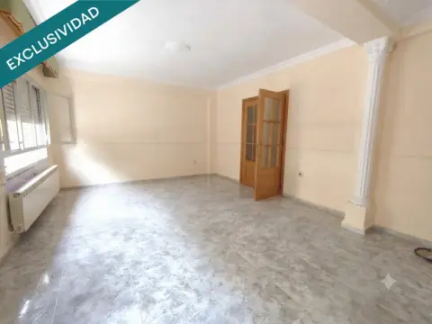 Piso en Santo Domingo y San Martín